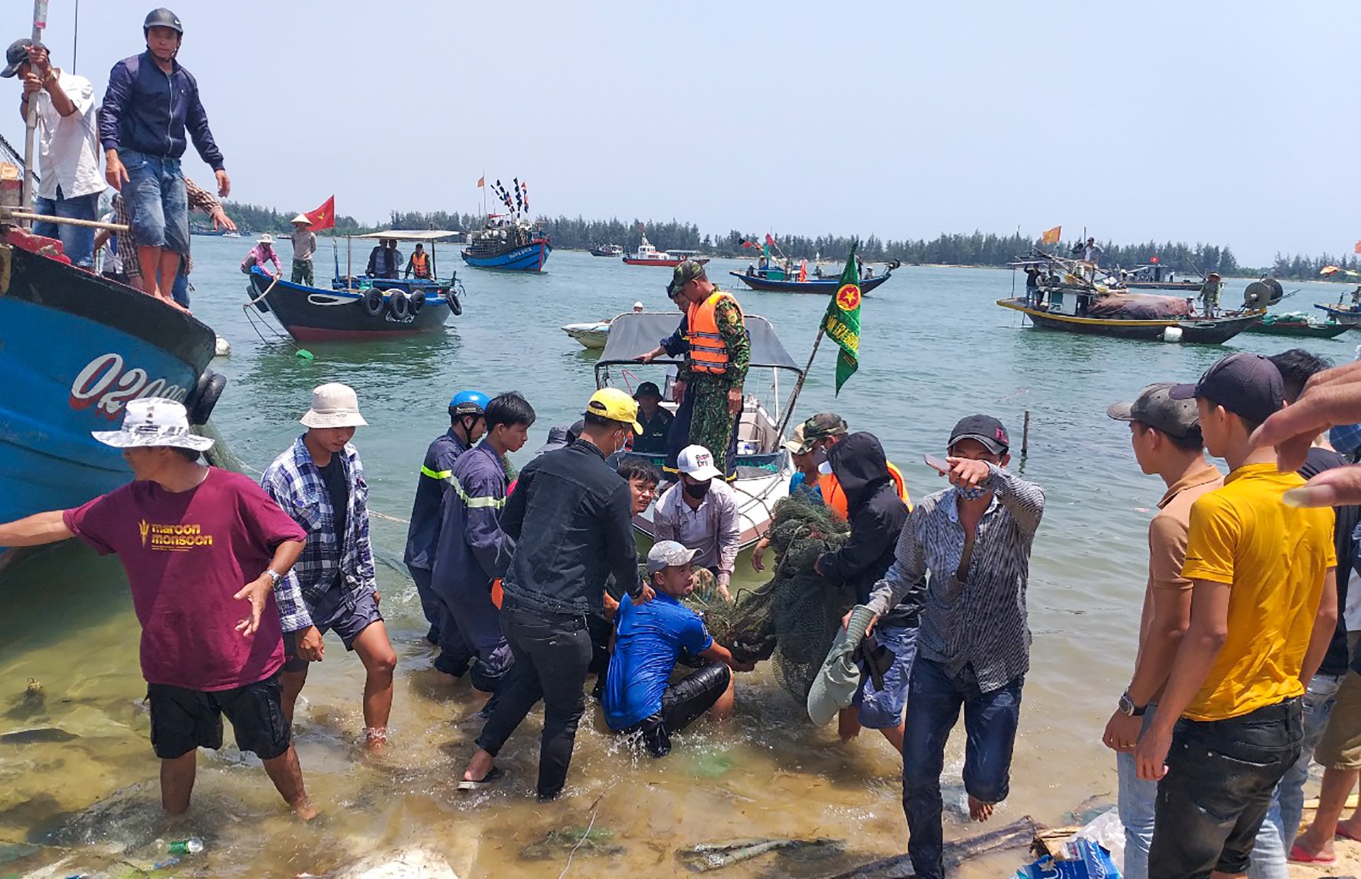 lat ghe tren song Thu Bon anh 1