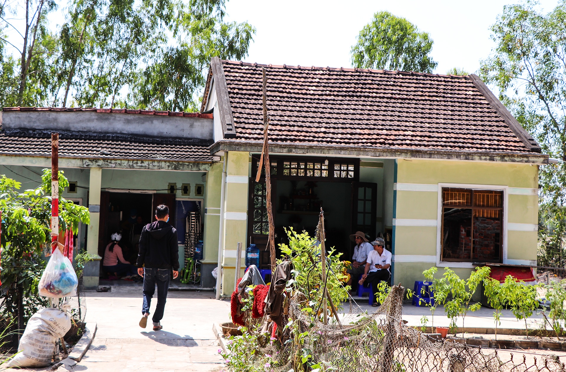 nguoi phu nu bi sat hai,  cuop tai san anh 1