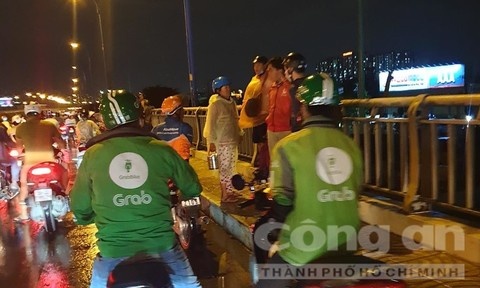 co gai co hinh xam nhay cau tu tu anh 1