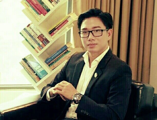 Bat coc cuong doat 35 ty dong 'tien dien tu': Luat xu ly the nao? hinh anh