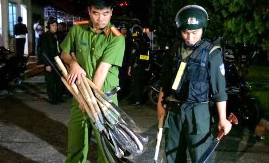 Trai lang hon chien trong dem, mot nguoi chet hinh anh