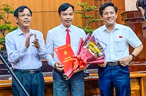 Bo nhiem Pho chanh Van phong Tinh uy Quang Nam hinh anh