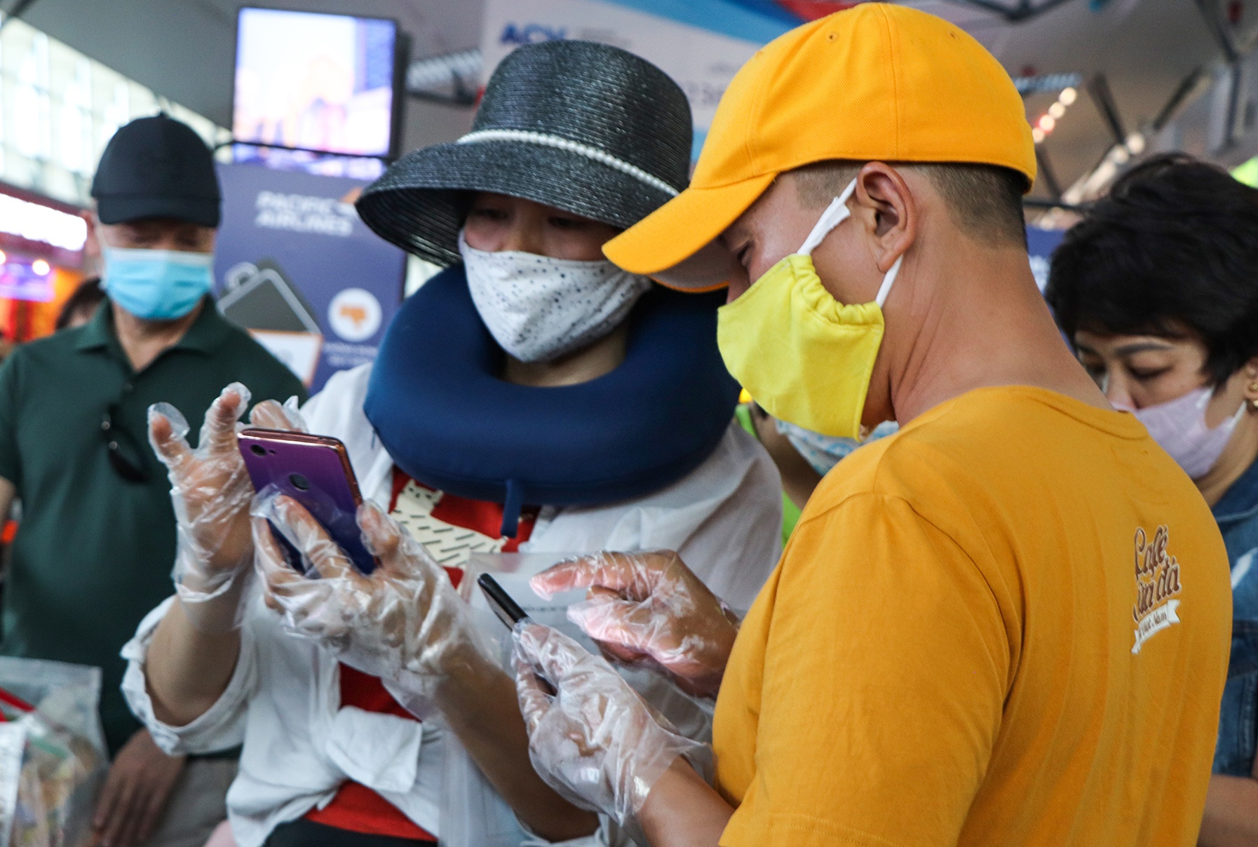 Hanh khach tiec nuoi roi Da Nang hinh anh