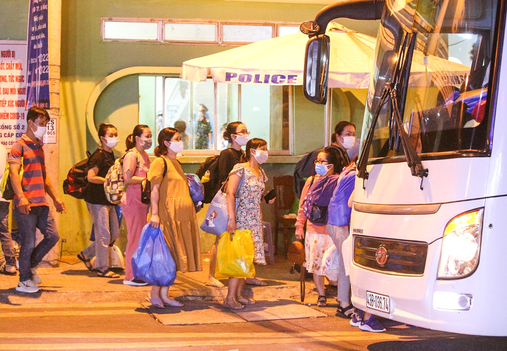 cach ly nhan vien Benh vien Da Nang anh 1