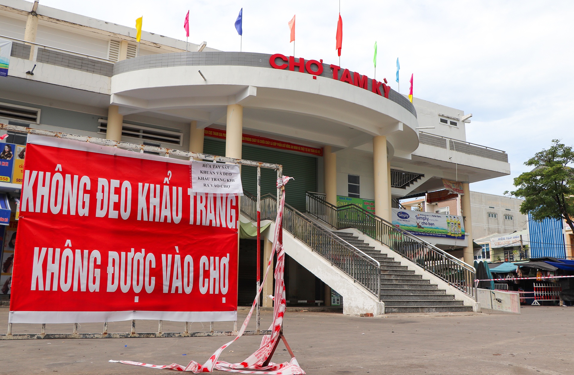 ca mac Covid-19 trong cong dong o Quang Nam anh 1