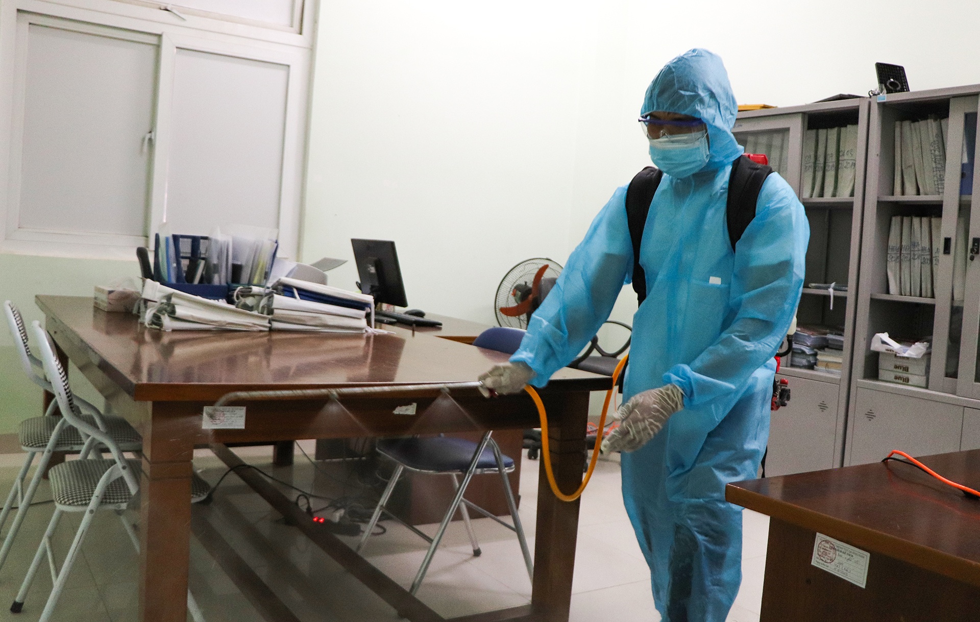 nhan vien CDC Quang Nam mac Covid-19 anh 7