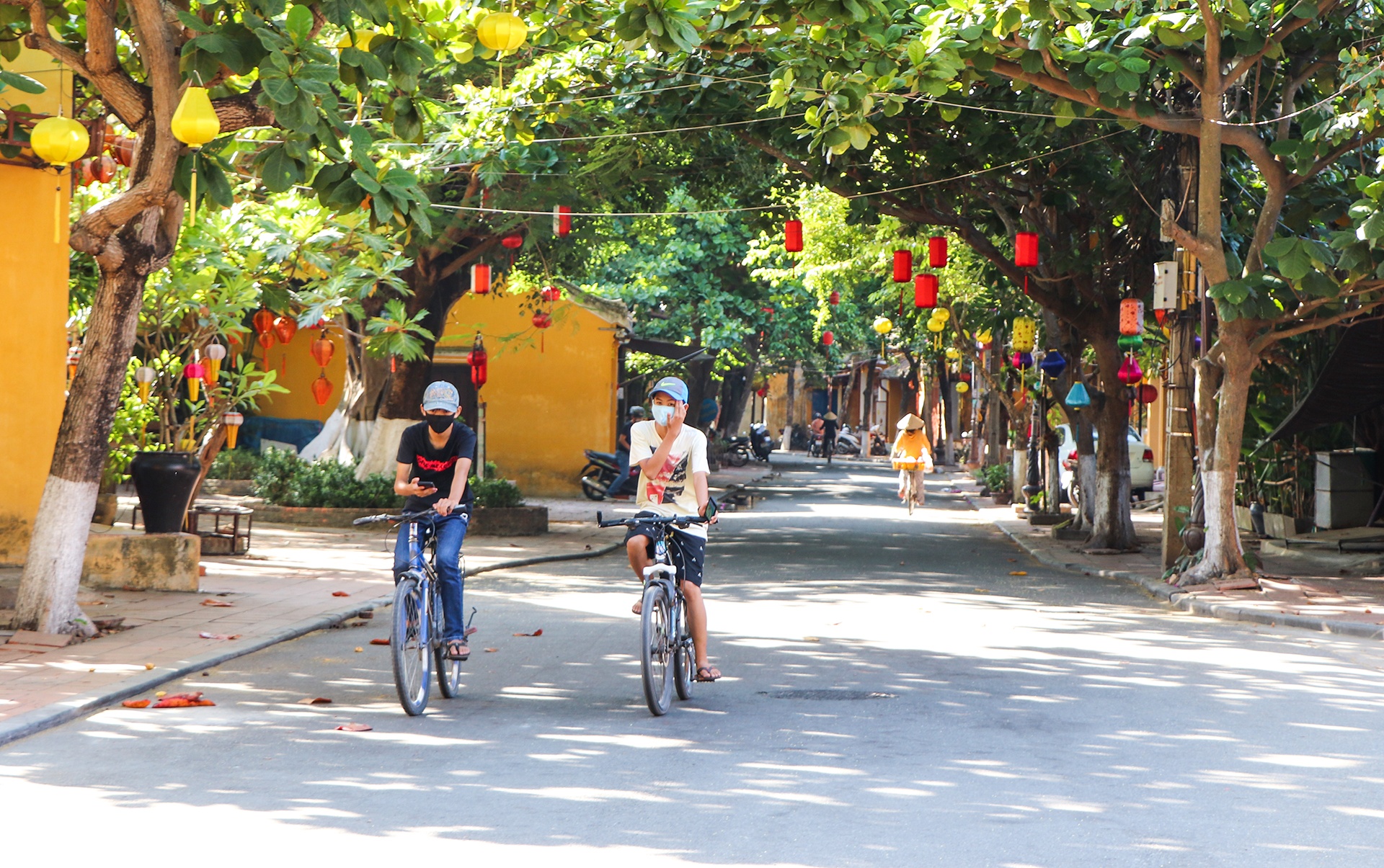 cach ly xa hoi do dich Covid-19 anh 1