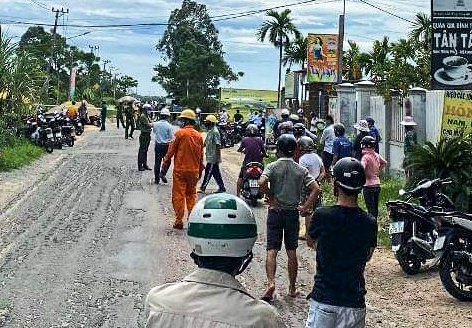 Dan no trong dong rac gay chet nguoi hinh anh