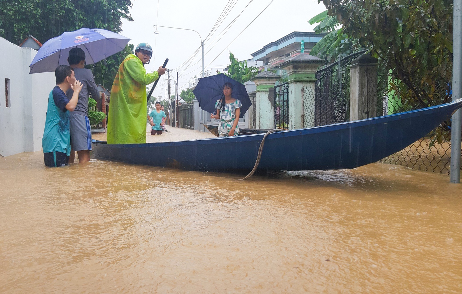 mua lu lich su o Mien Trung anh 7