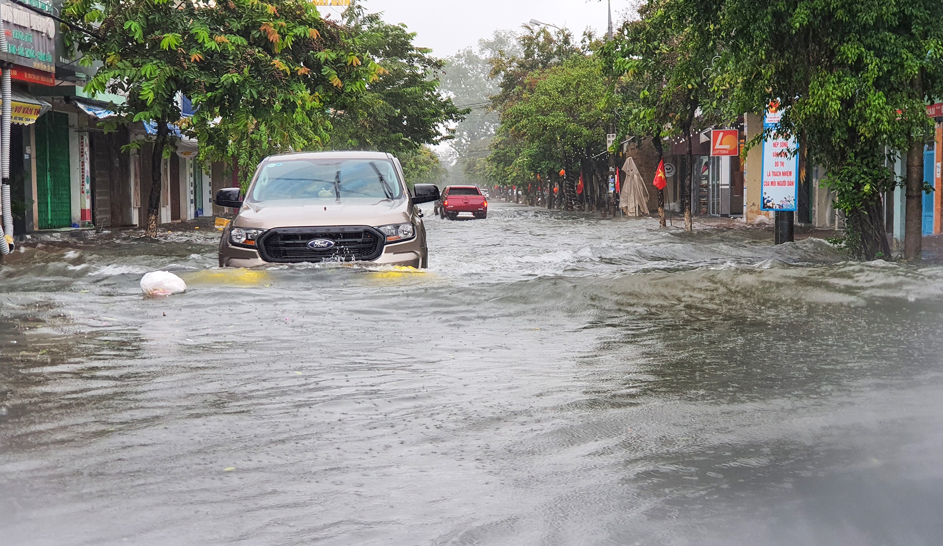 TP Tam Ky chim trong bien nuoc anh 4