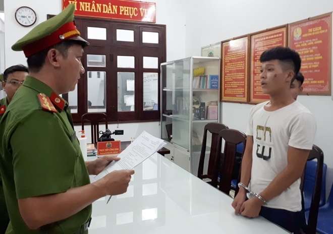 nhom thanh nien truy sat anh 2