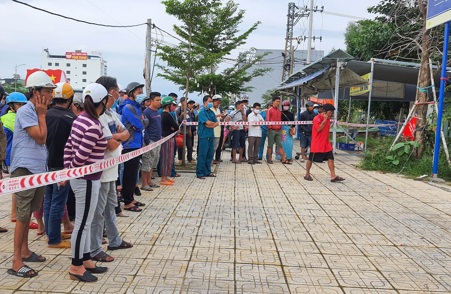 thi the duoi muong nuoc anh 1