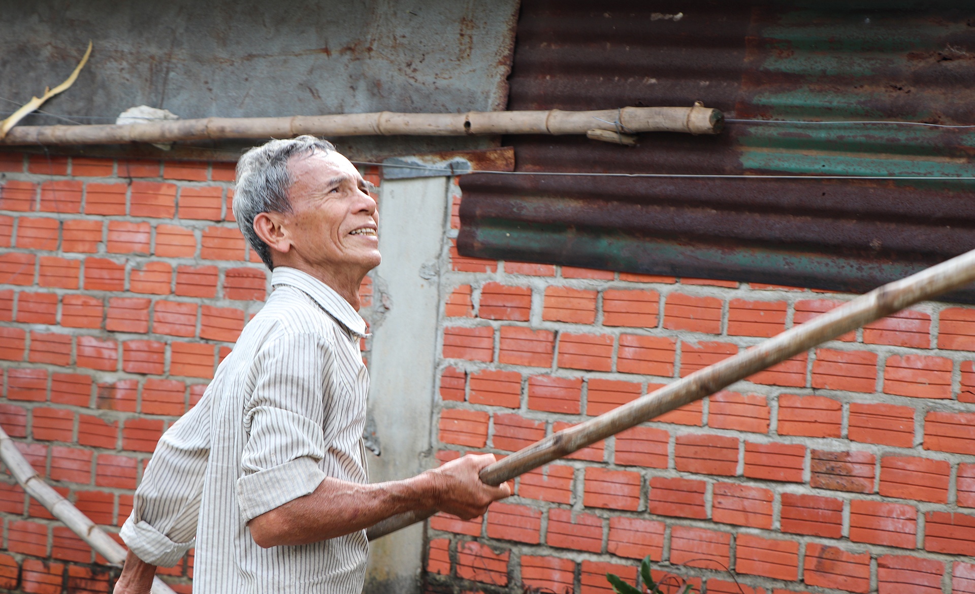 chang chong nha truoc bao so 9 anh 2