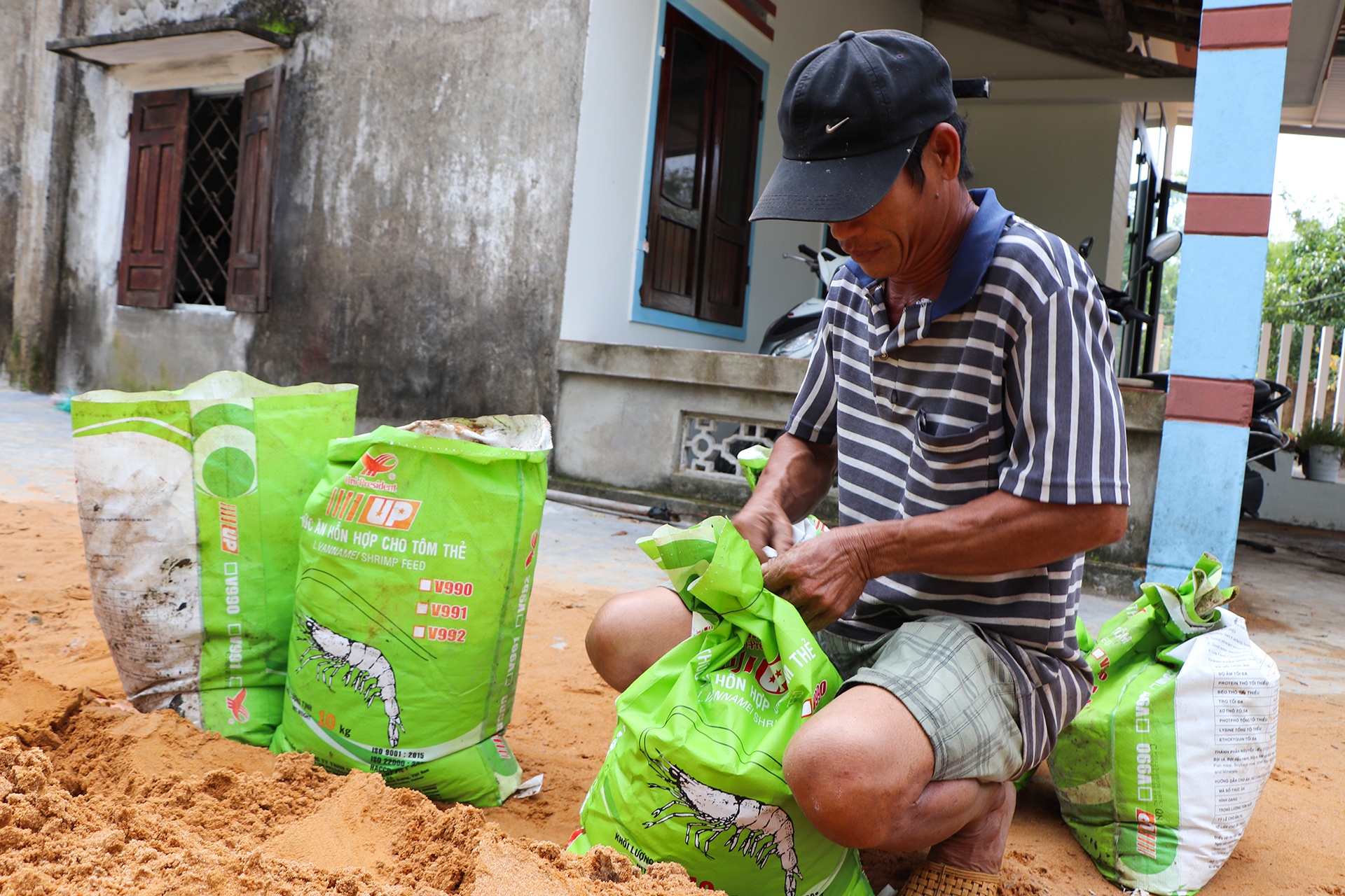 chang chong nha truoc bao so 9 anh 4