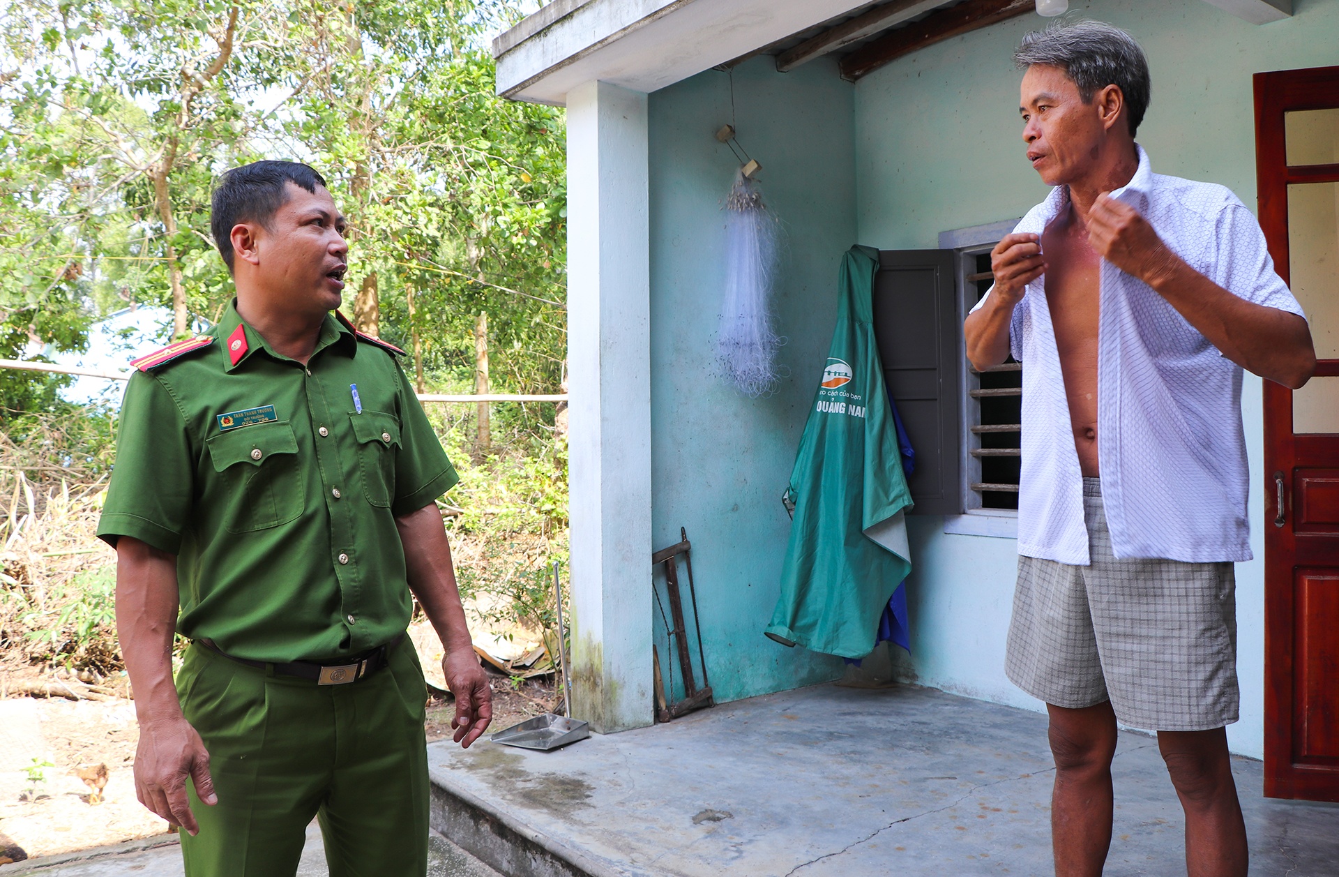 chang chong nha truoc bao so 9 anh 8