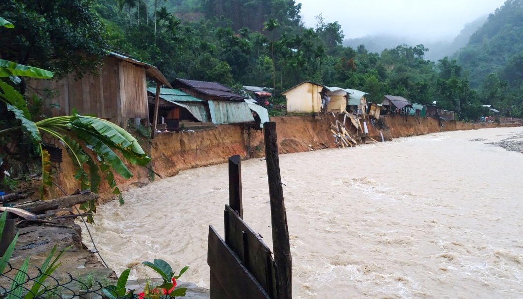 mua lon gay sat lo o Tra Leng anh 1