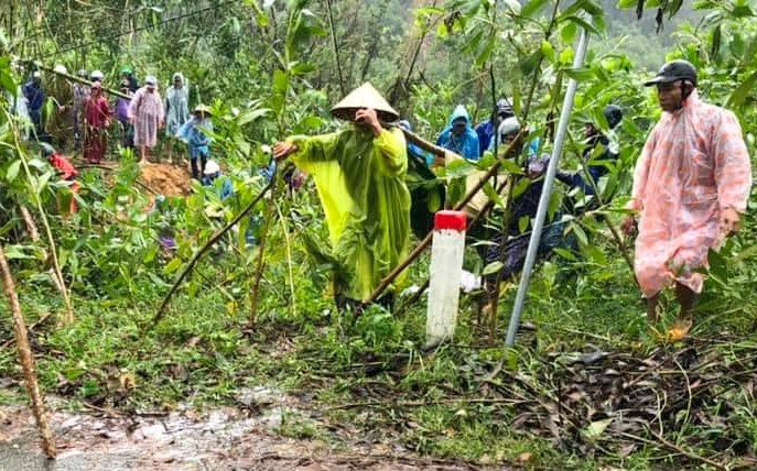 Sat lo dat o Quang Nam, mot nguoi mat tich hinh anh