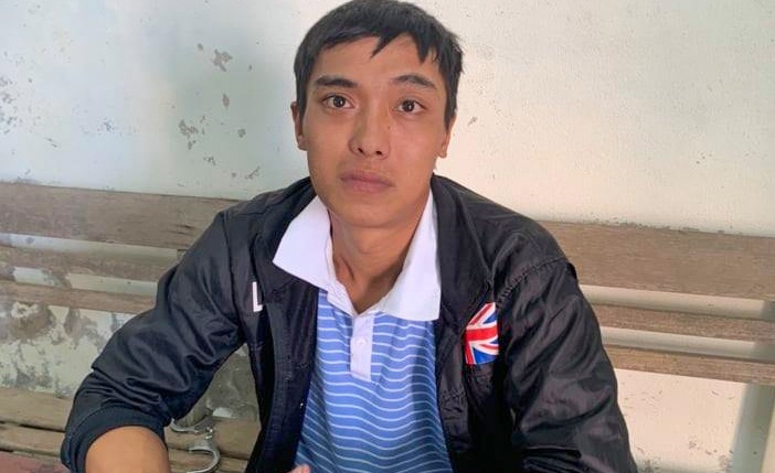 Bat ga cuop tien cua nguoi khiem thi hinh anh