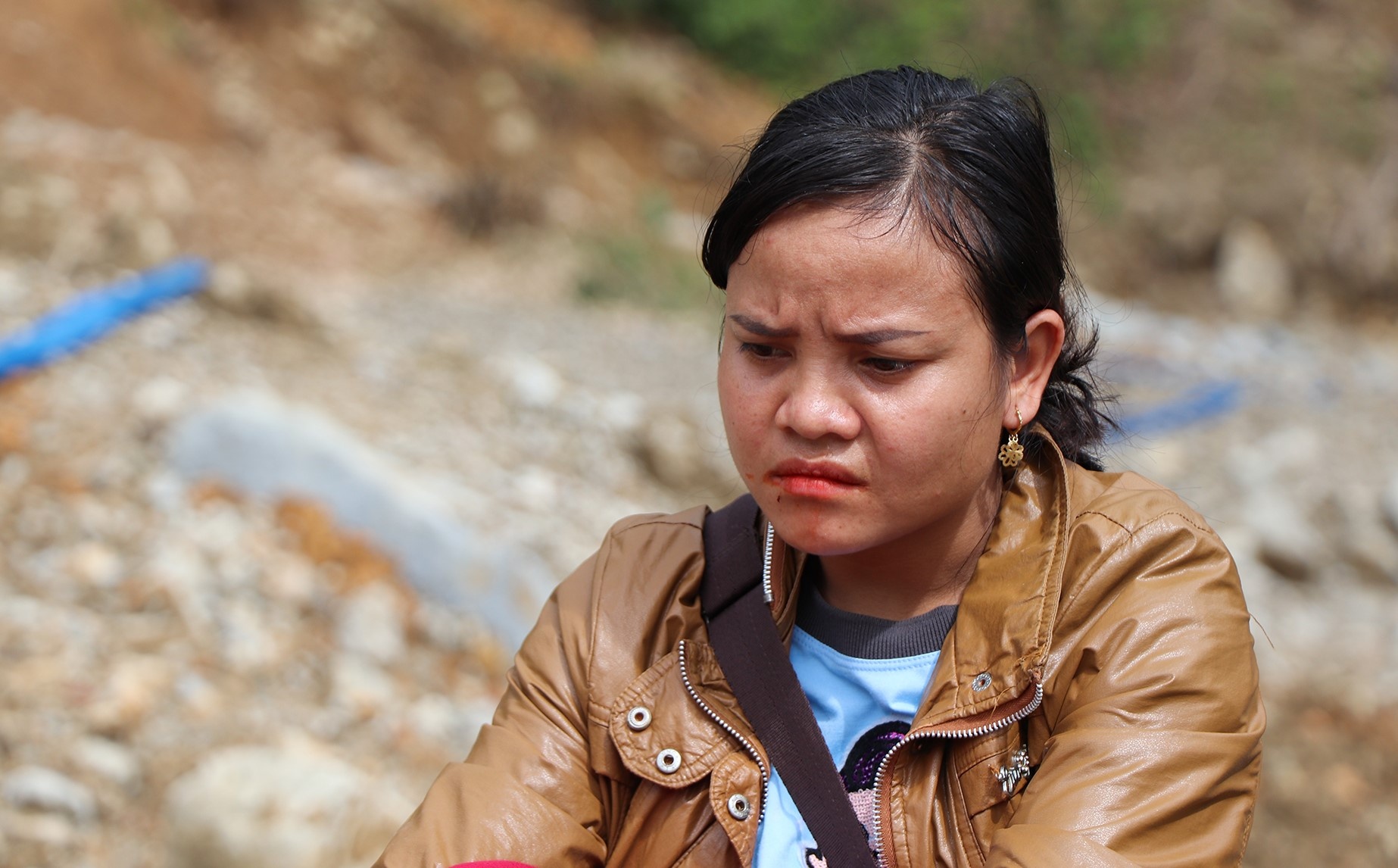 Hien truong tim kiem 13 nan nhan mat tich o Tra Leng hinh anh