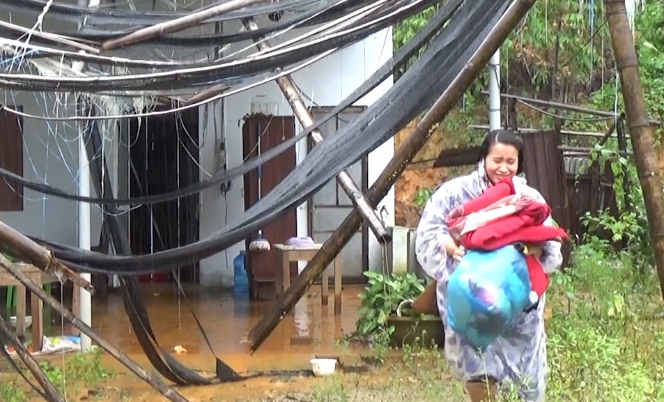 Dan thao chay khoi noi co nguy co sat lo hinh anh