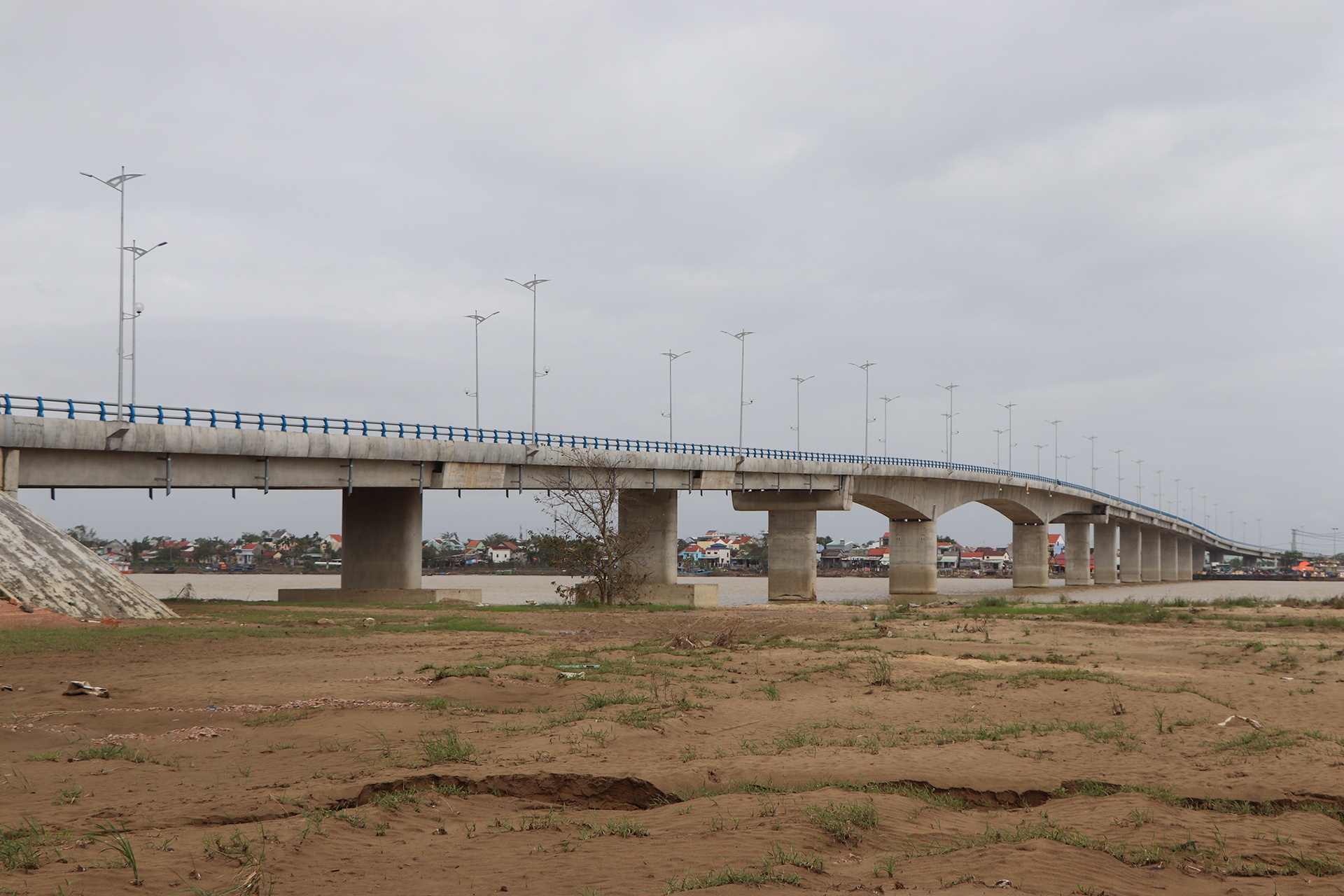 cau 240 ty vuong giai phong mat bang anh 1