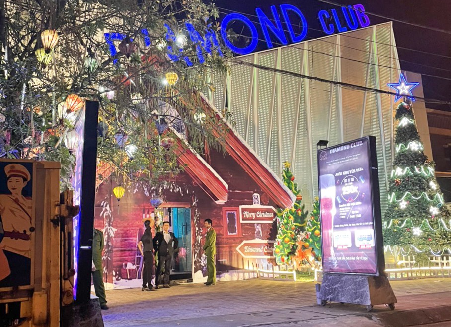 27 nguoi choi ma tuy trong bar Diamond Club anh 1