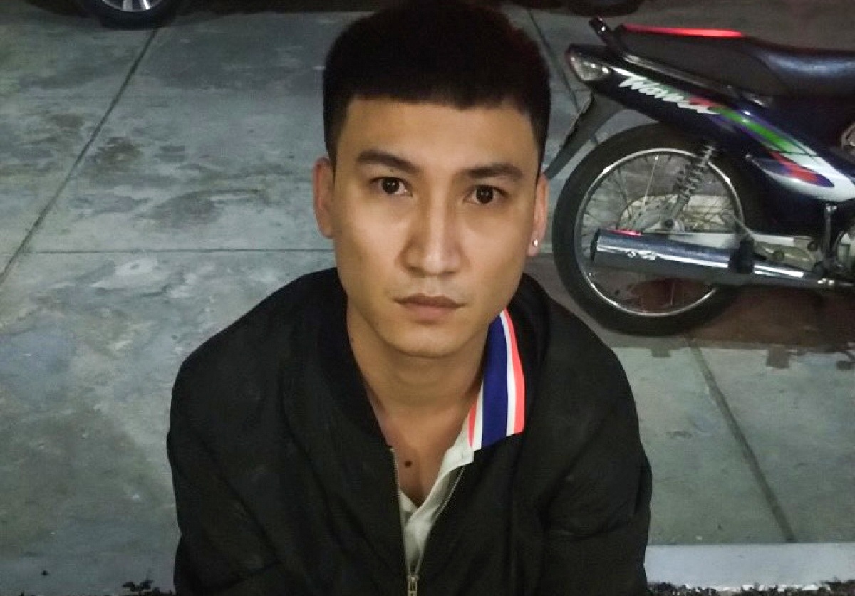 Con trai nguyen pho cong an huyen dieu hanh soi bac khung hinh anh