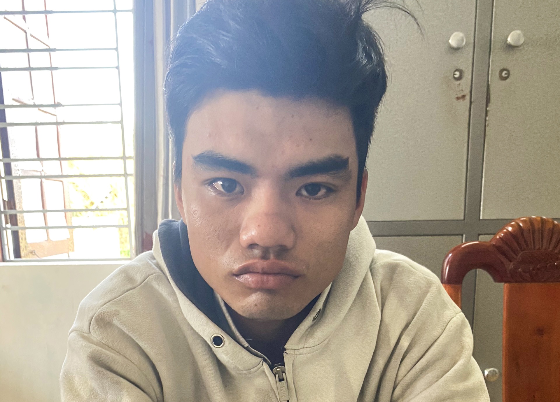 Dang mang an tu treo van di cuop, dam nguoi hinh anh