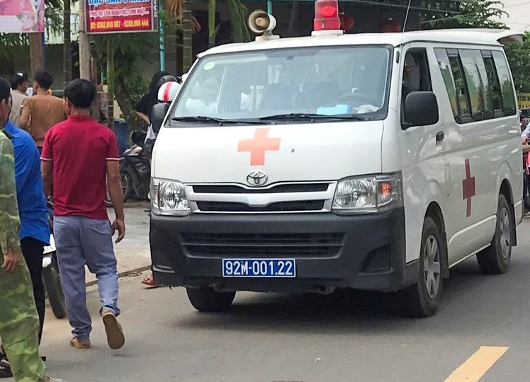 Xu ly the nao voi ke giet dau bep va vo cu? hinh anh