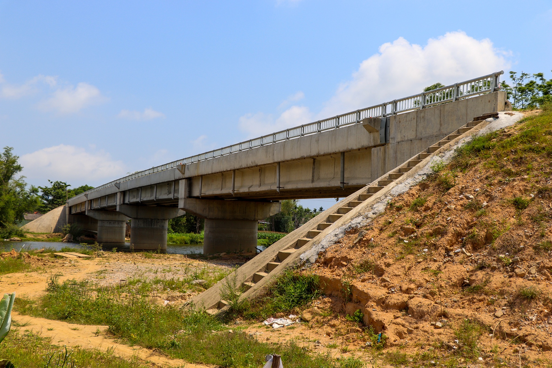 cau 51 ty khong co duong dan anh 1