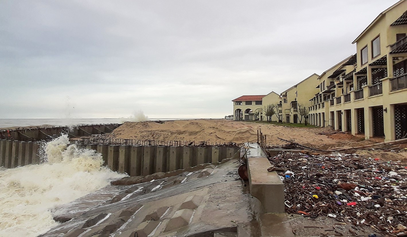 Quang Nam chi 145 ty lam gan 2 km bo ke o Cua Dai hinh anh