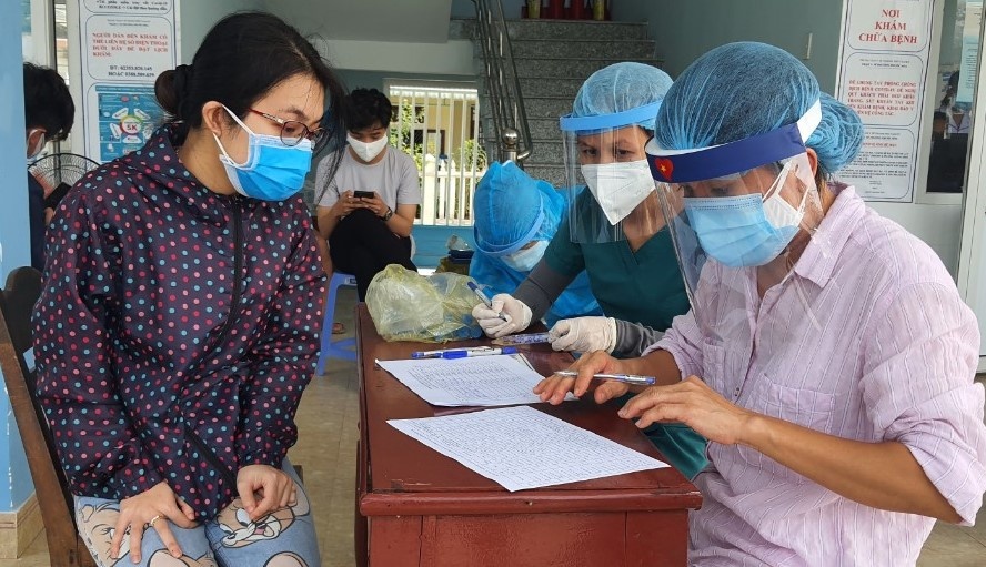 Quang Nam dung cach ly nguoi ve tu Da Nang hinh anh