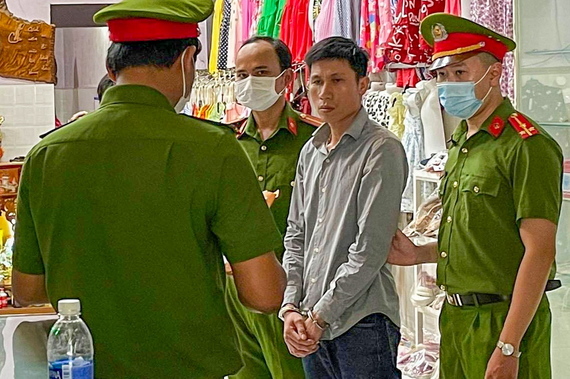 Tam giu 19 nguoi lien quan duong day ca do bong da hinh anh