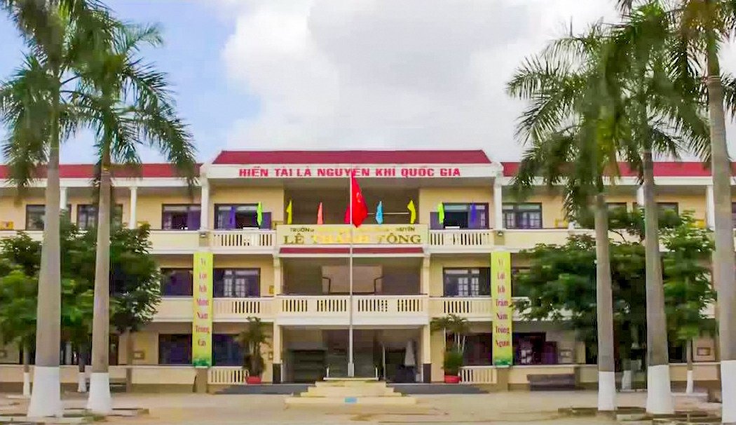 nam sinh đạt điểm 10 môn văn kỳ thi thpt ảnh 1 nam sinh dat diem 10 mon van ky thi thpt anh 1