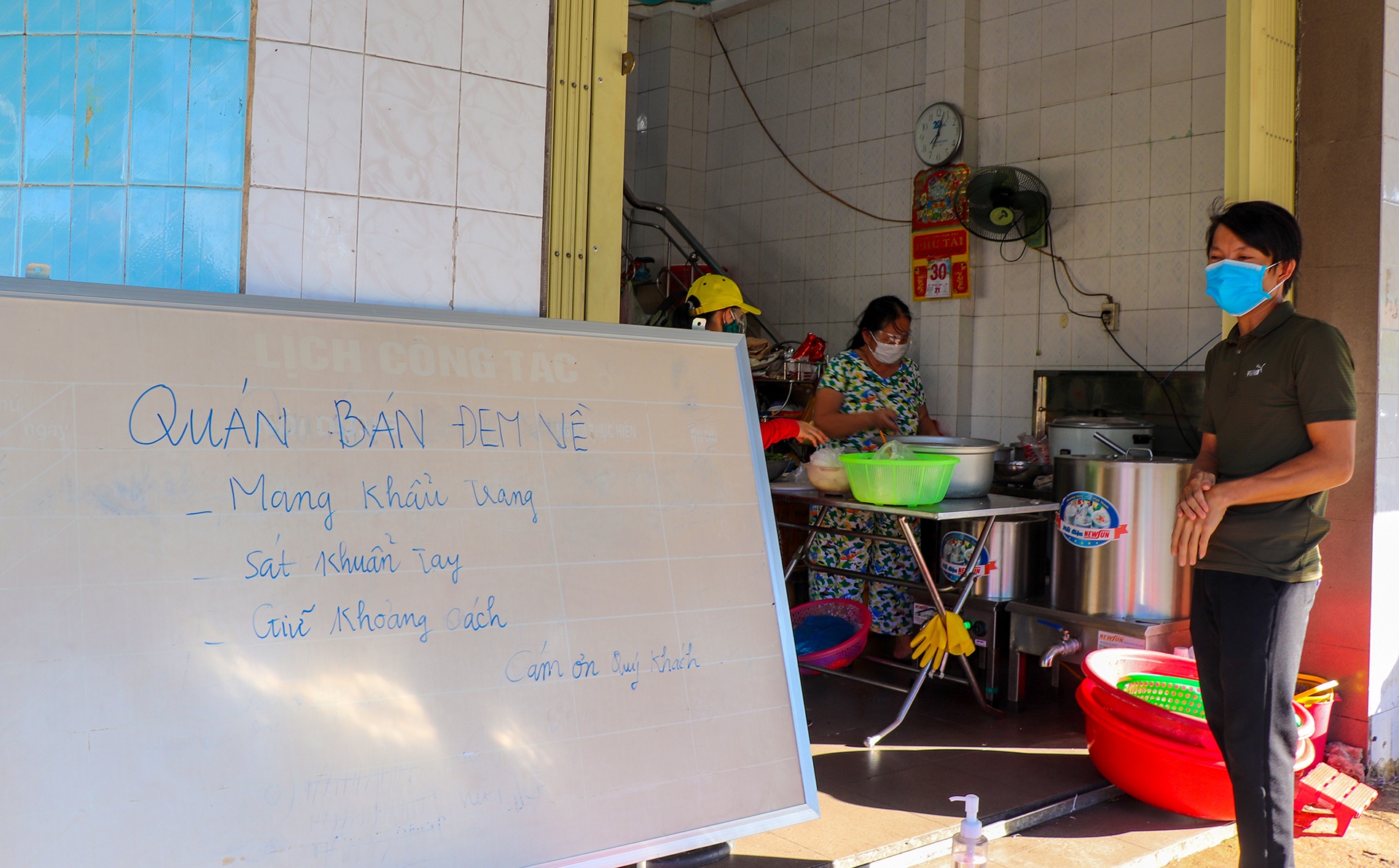 TP Tam Ky yeu cau nguoi dan khong ra duong anh 4