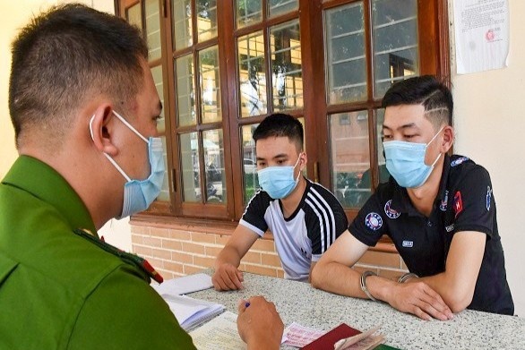 Tam giu nhom cho vay lai 480% moi nam hinh anh