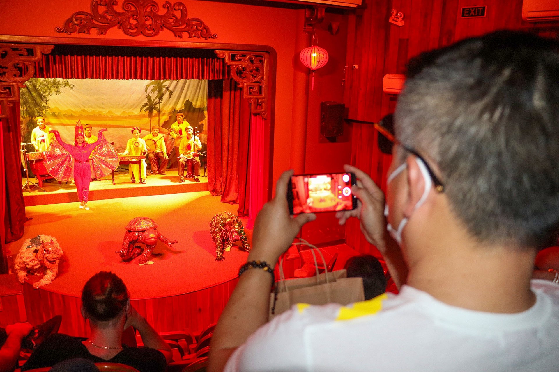 Hoi An muon hut khach voi loat su kien dip cuoi nam hinh anh