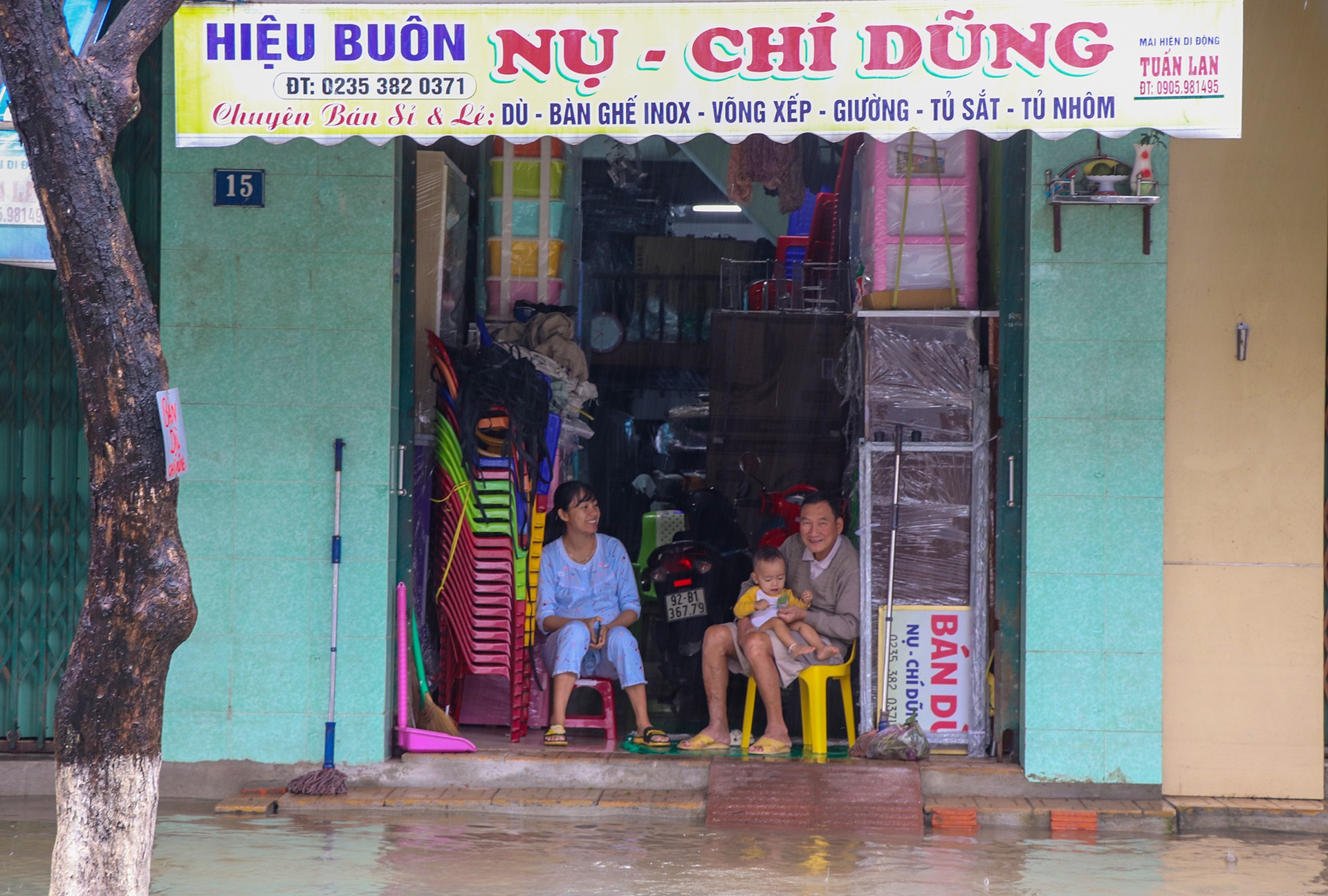 TP Tam Ky ngap trong bien nuoc anh 5