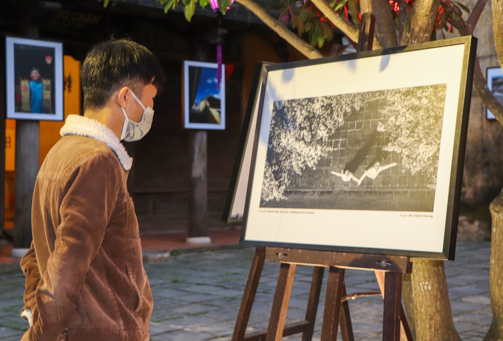 hàng nghìn du khách tham quan Hội An ảnh 5 hang nghin du khach tham quan Hoi An anh 5