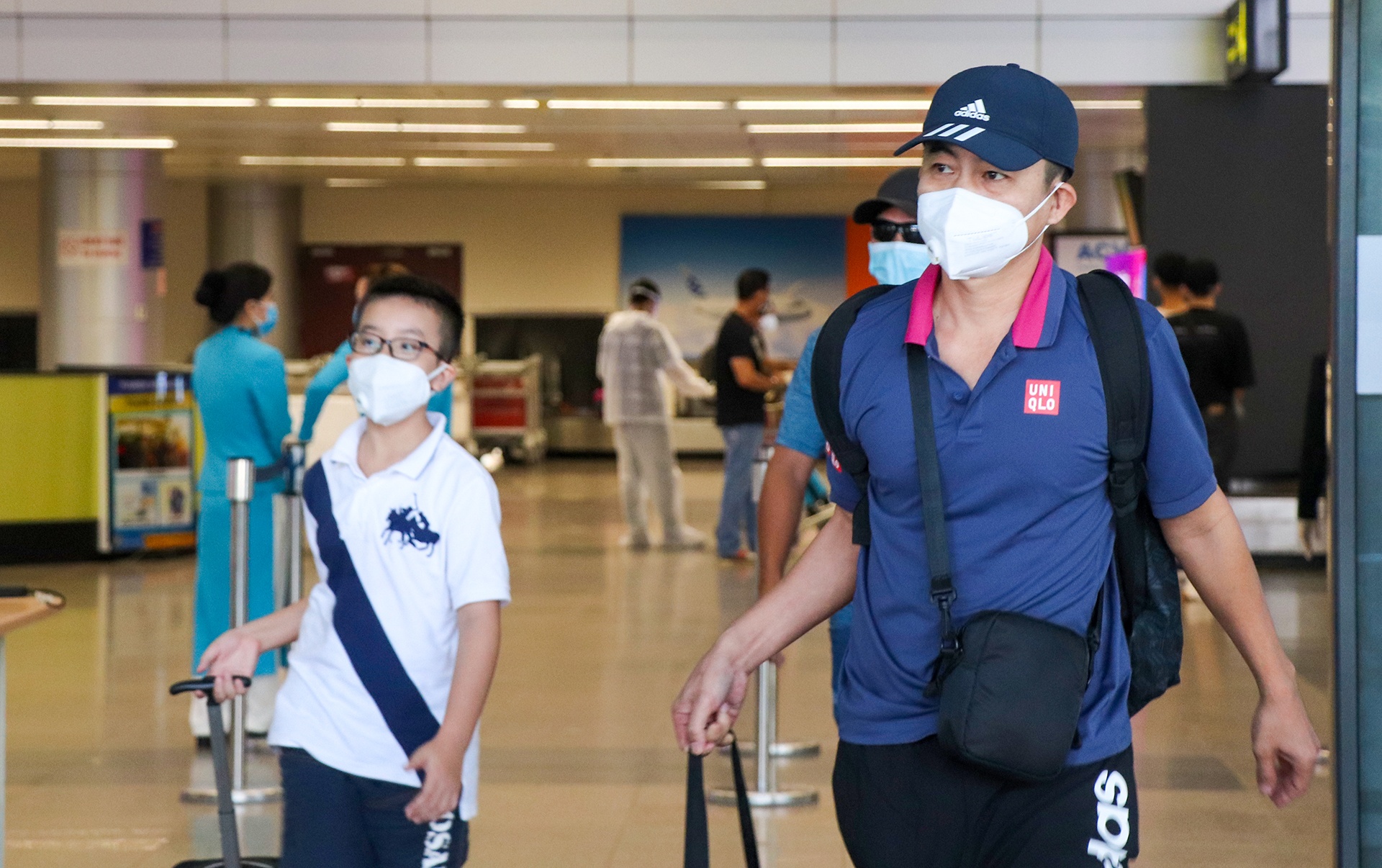 san bay Da Nang vang khach anh 9