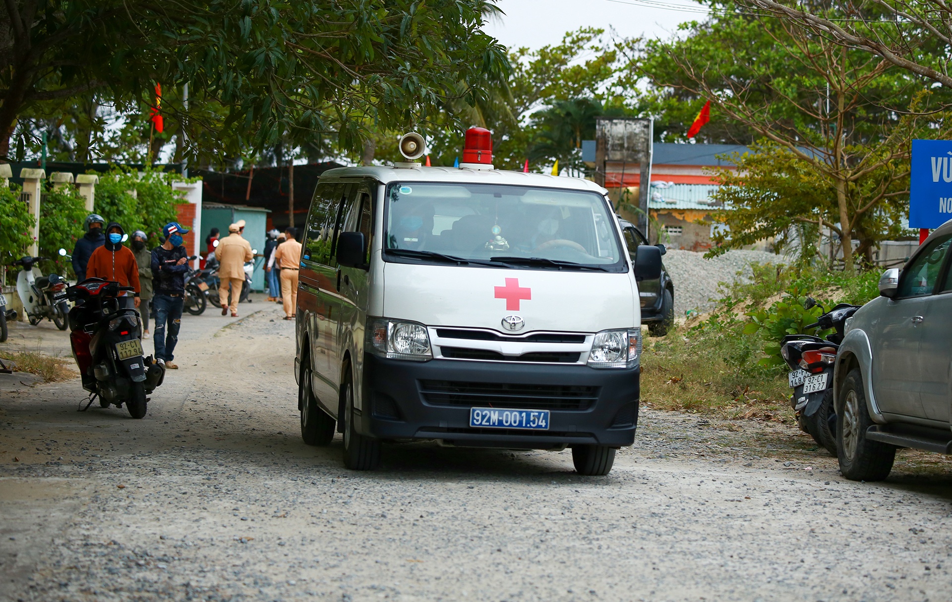 13 nguoi chet khi cano chim anh 4