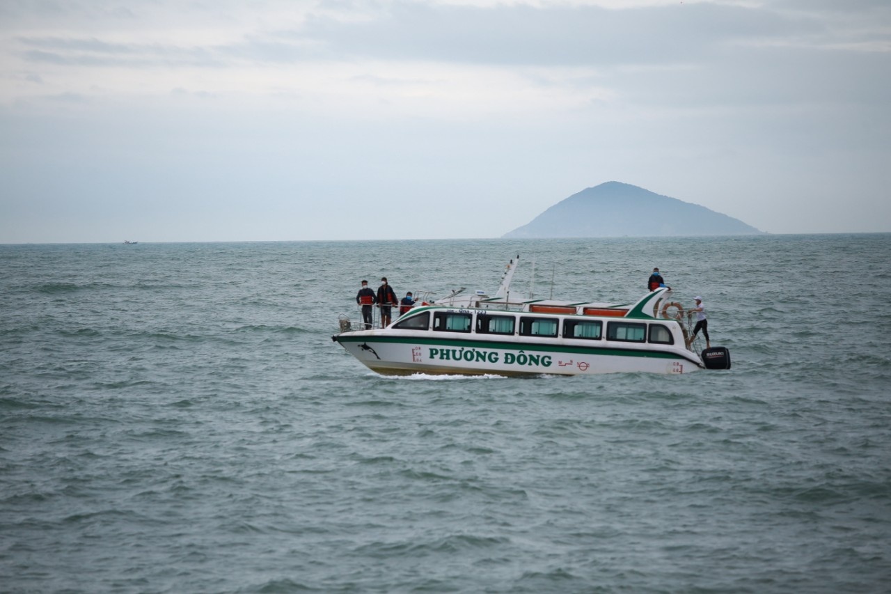 nhieu nguoi chet khi cano chim anh 1