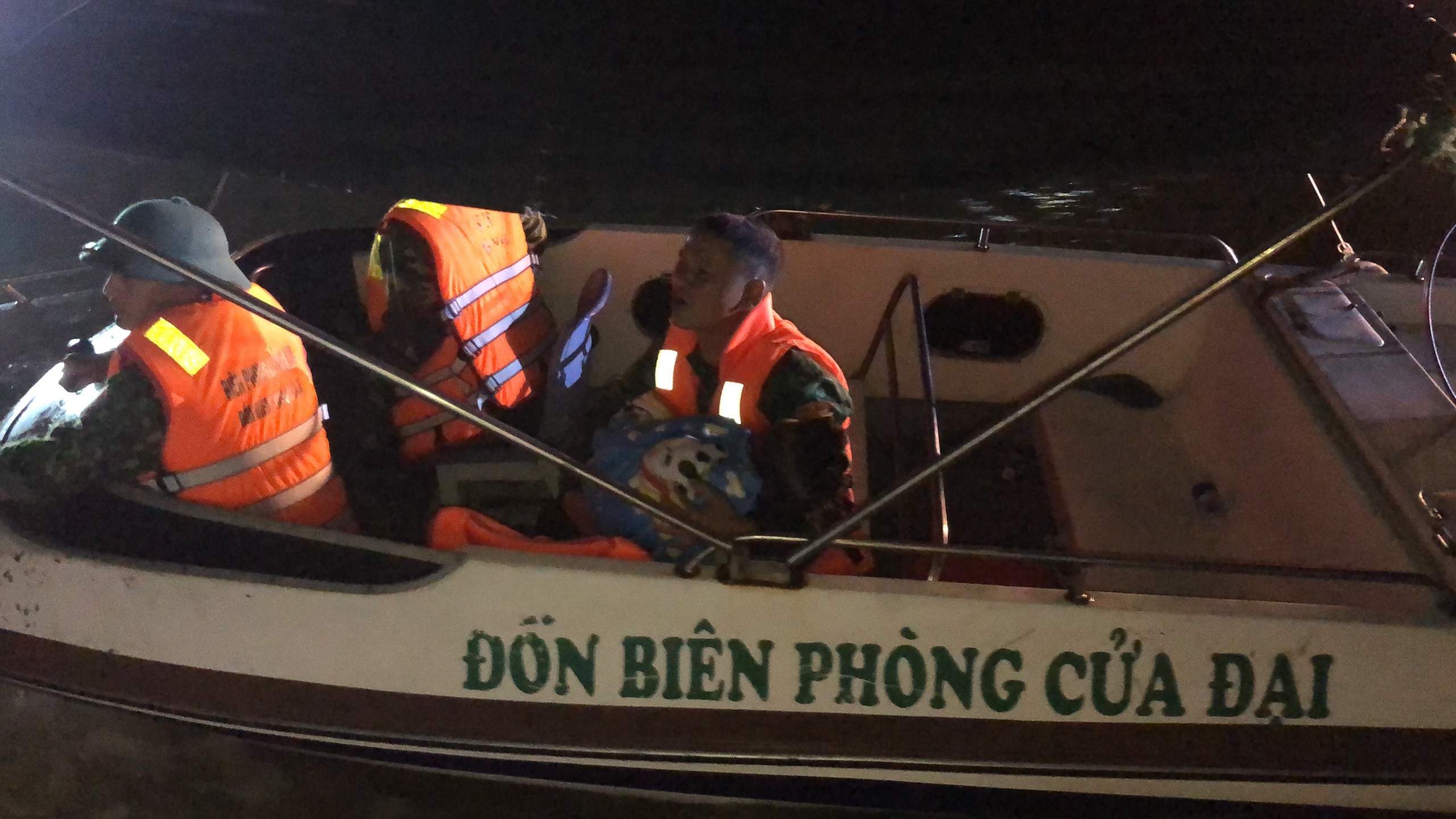 cha om con nhay song tu tu anh 1