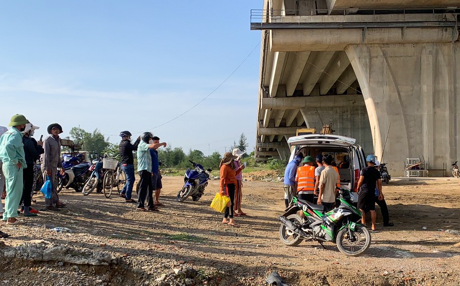 nguoi phu nu nhay cau Cua Dai anh 1