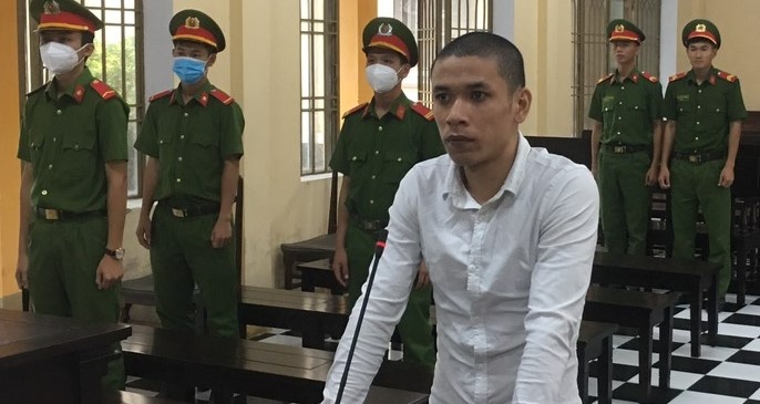 Con trai bi tuyen 17 nam tu vi chem cha suyt chet hinh anh