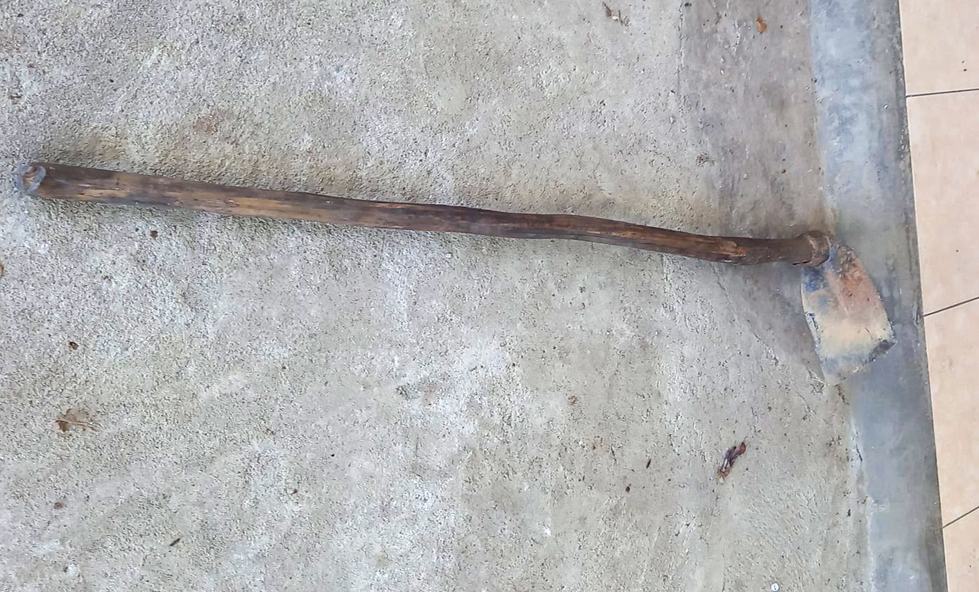 thanh nien dung cuoc cuop tiem vang anh 2