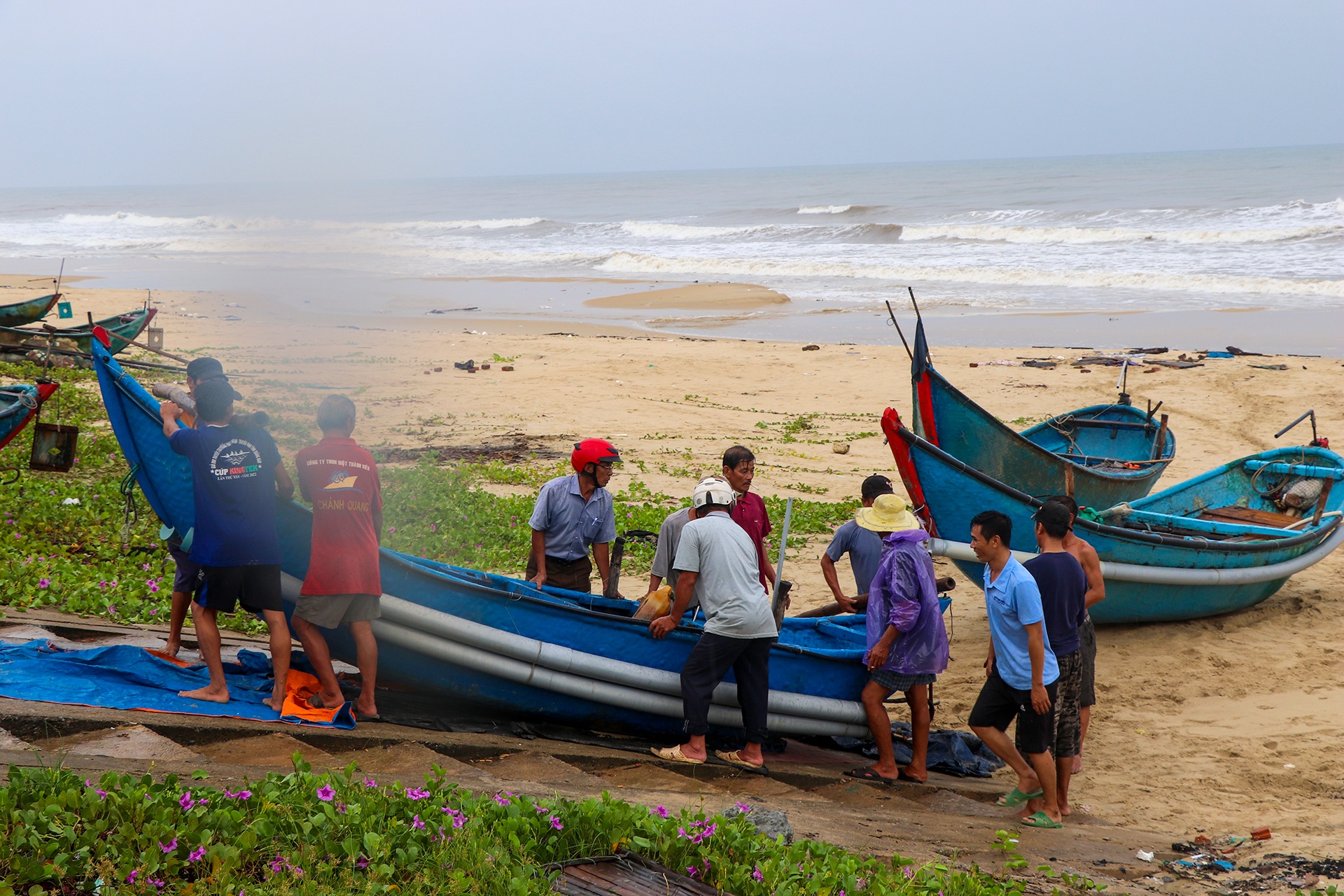 dung ham tranh bao Noru anh 1