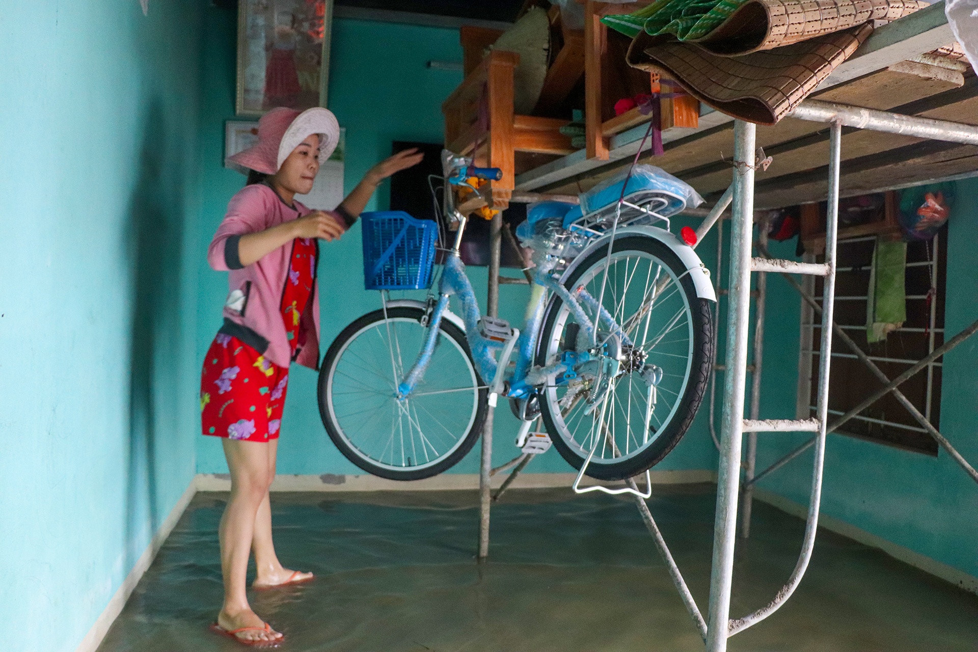 Hang tram ngoi nha ngap anh 9