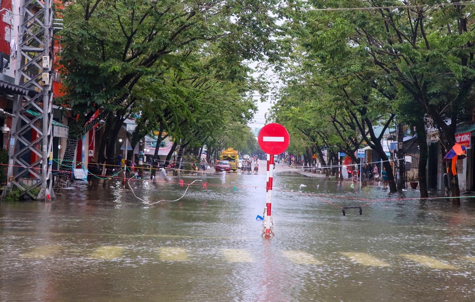Hang tram ngoi nha ngap anh 10