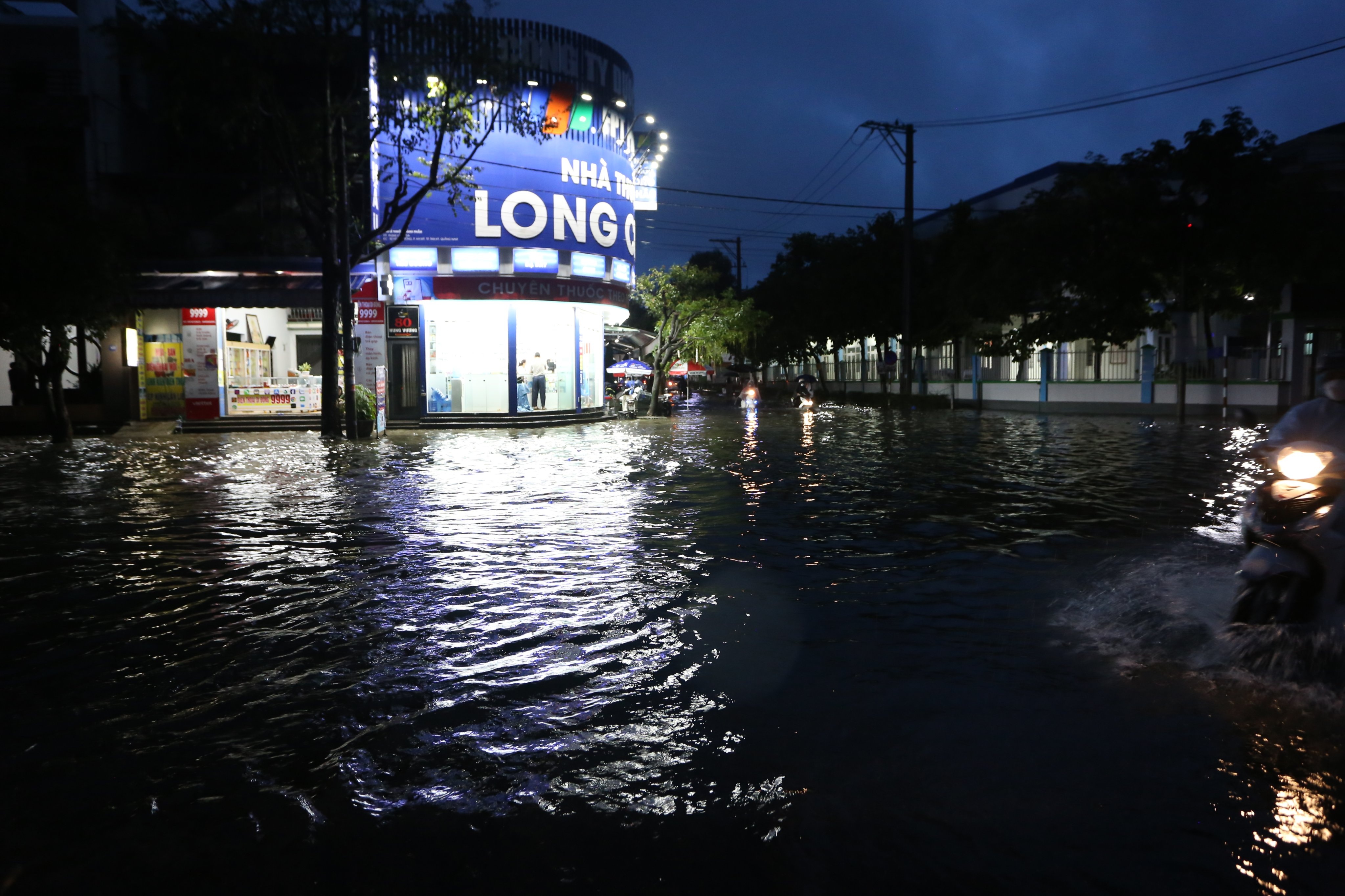 Hoi An ngap nang anh 7